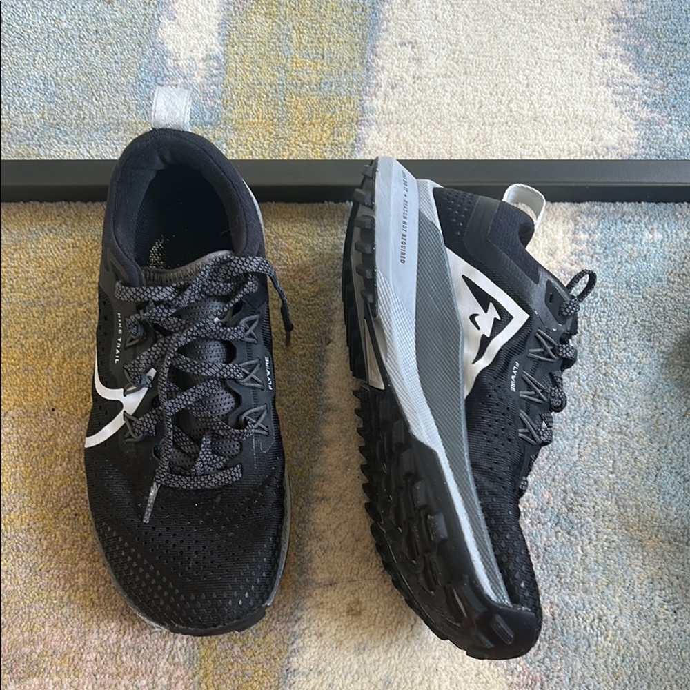 Nike Trail Running Shoes - LIKE NEW